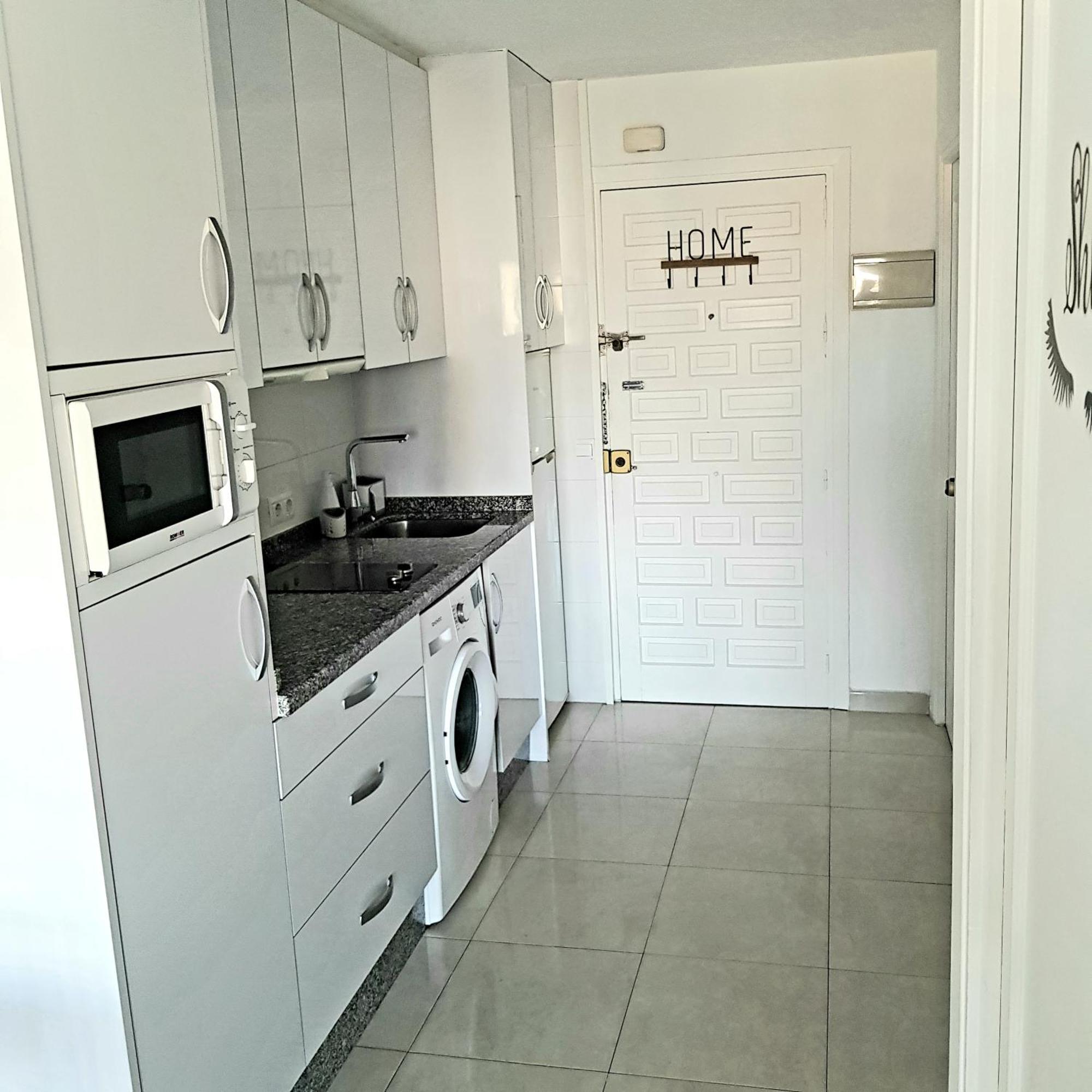Appartment Totally Upgraded At Benal Beach Беналмадена Екстериор снимка
